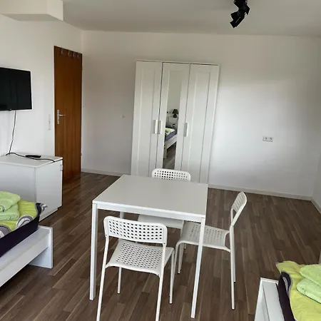 Δωμάτια σε οικογενειακή κατοικία Boardinghouse Behrend Iii *